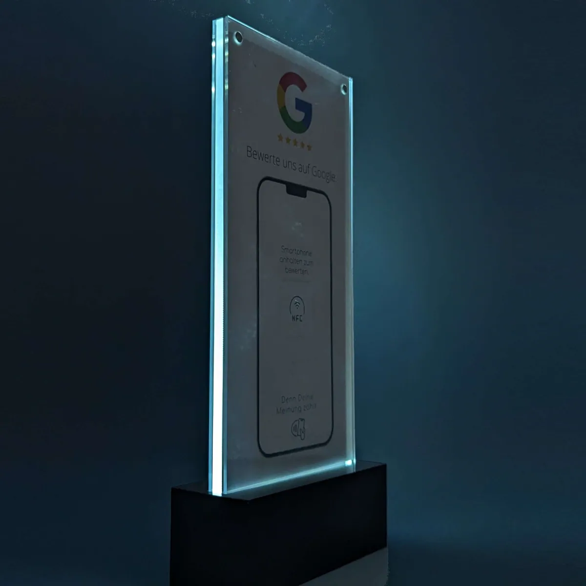 switchTAG GLOW – leuchtender NFC Tischaufsteller mit wechselbaren Inlays