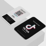 Folge uns auf TikTok Visitenkarte "Clean"