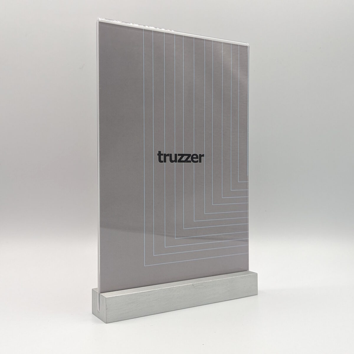 switchTAG clean+ - NFC Tischaufsteller mit wechselbarem Inlay – Bild 2